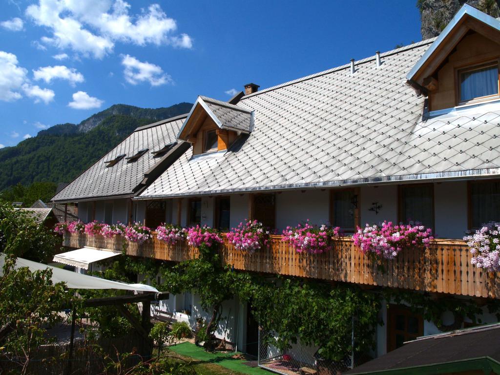 Holiday Home Katricnek Bohinjska Bela Rum bild